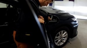 Как снять уплотнитель на Toyota Camry 70