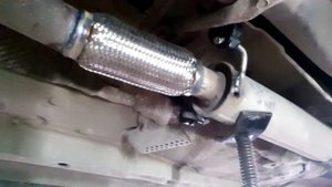 Установка раздвоенного выхлопа на Mitsubishi Лансер 10, прямоток Fortluft