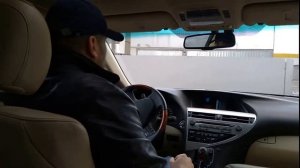 Смотрим Лексус РХ350, машина для обеспеченных пенсионеров