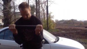 Твистер с пружиной 8,5 мм. Сгибание без ручек, только за пружину.