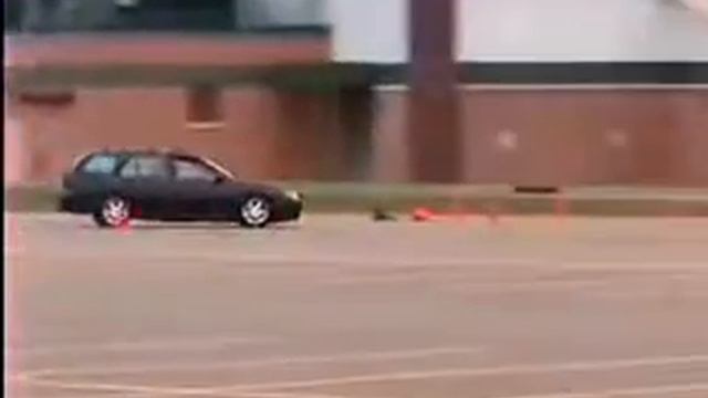Me autocrossing my V6 swapped Tracer wagon at BCC смотреть онлайн