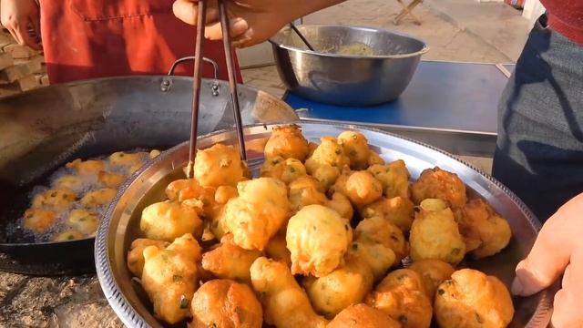 【陕北霞姐】2碗面粉，6个鸡蛋，做陕北小吃“鸡蛋泡泡”，酥软可口，弟弟吃美了！ смотреть онлайн