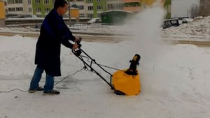 Снегоуборщик электрический Champion