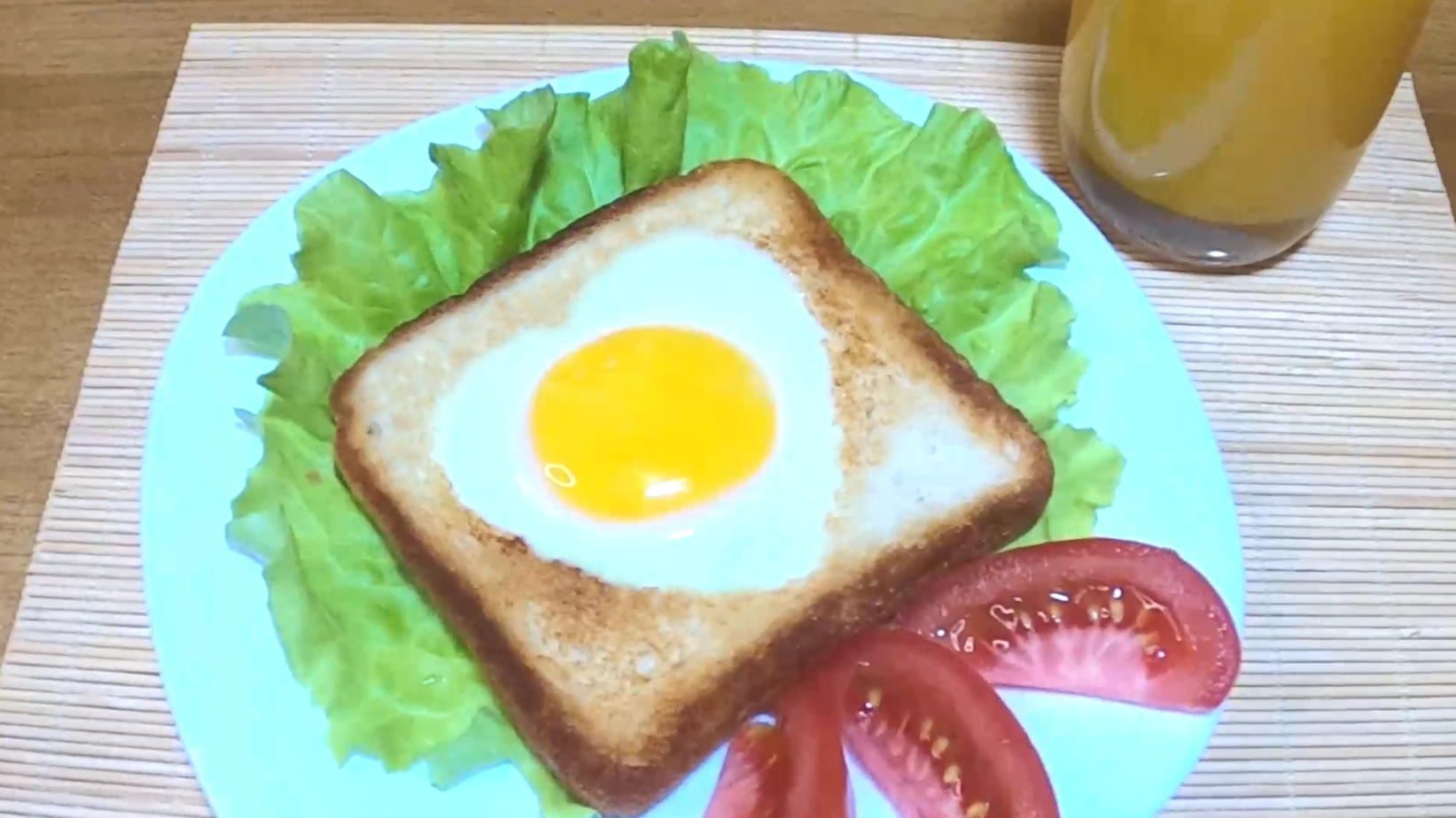 Два рецепта на завтрак. Тост с яйцом и творожные сердечки.