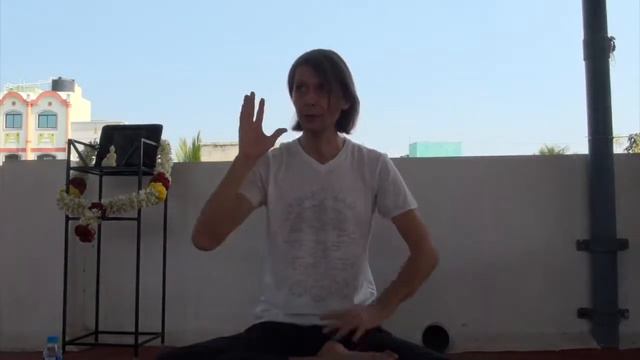 [Сумиран] "О разнице между присутствием, наблюдателем и окончательной реализацией" смотреть онлайн