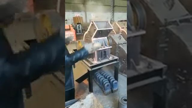 Дробилка молотковая шредер измельчитель камень кости пластик отходы