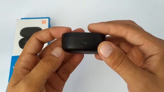 Беспроводные наушники - Xiaomi Redmi AirDots смотреть онлайн