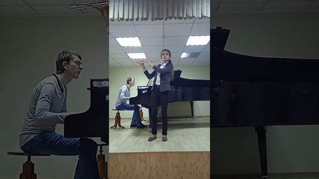 Поставная Анастасия- Дж.Платти Соната e-moll 1часть смотреть онлайн