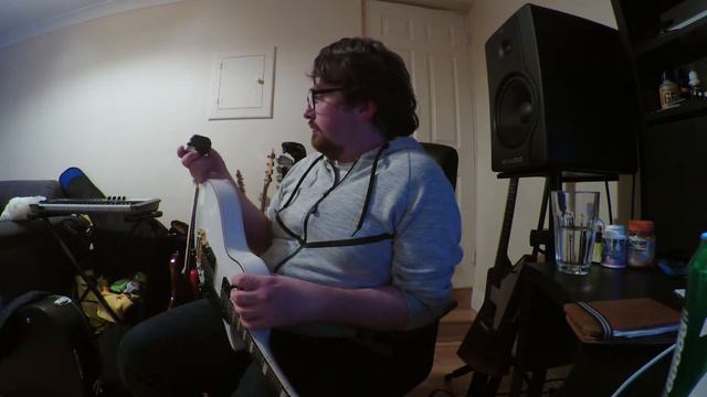 Sustainiac vs Ebow смотреть онлайн