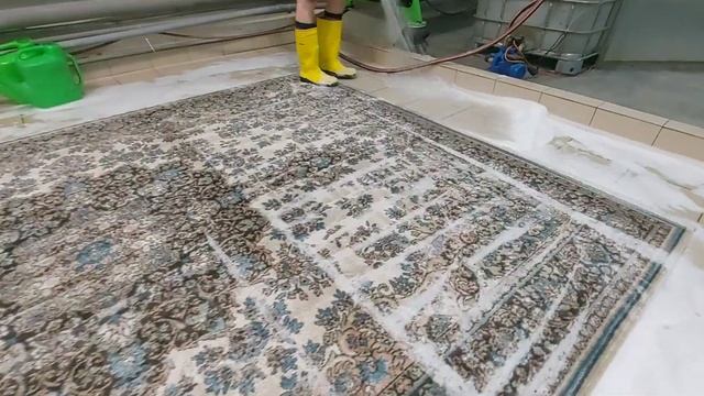 Стирка ковров в Кемерово: залипательный процесс стирки ковра / Rug washing ASMR