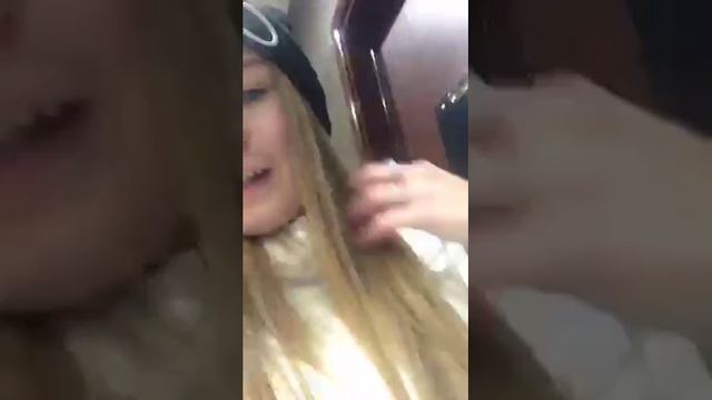 li kosya Лиза писает смотреть онлайн