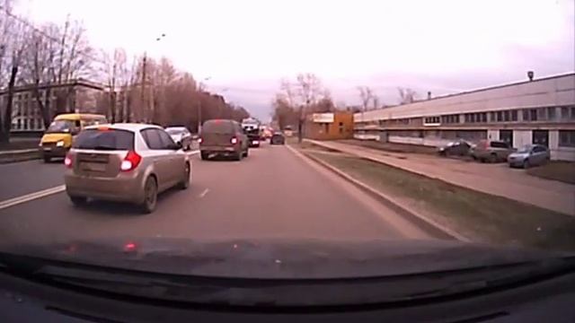 На светофоре не торможу смотреть онлайн