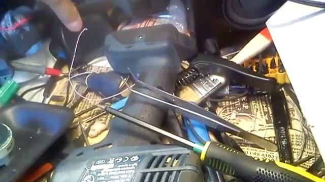 Продолжение ремонта шуруповерта Bosch GSR 14,4-2-Li. Исследование причин грохота на малой скорости. смотреть онлайн
