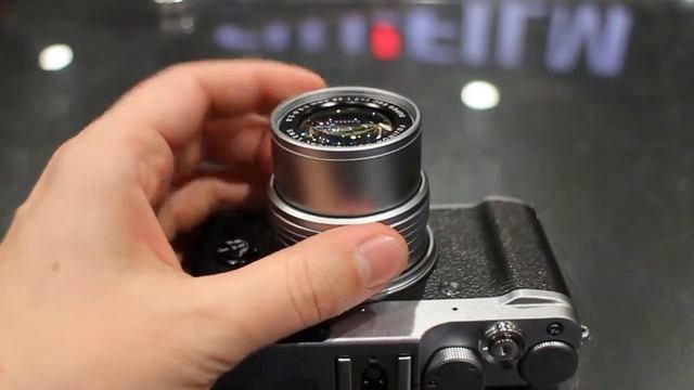 Fujifilm X20: présentation au CES 2013 смотреть онлайн