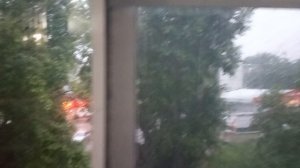 Дождь начался.