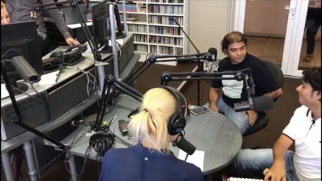 Bittu & Amit Mallick, Bollywood song “Muskurane” смотреть онлайн