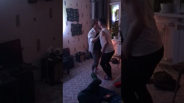 Новогодняя бачата смотреть онлайн