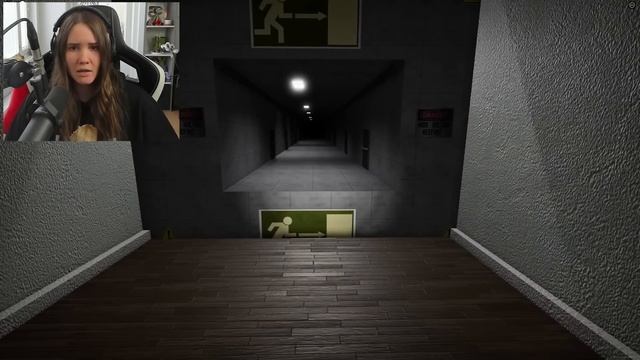 Tää Roblox BACKROOMS On Ihan HULLU (apeirophobia) смотреть онлайн