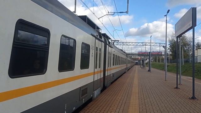 Электропоезд ЭП2Д-0162 с сообщением Железнодорожная - Апрелевка. смотреть онлайн