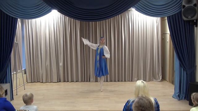 Русский танец (малая сцена) // Хореографический ансамбль "Улыбка"