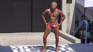 82 Year Old Bodybuilder Jim Arrington Routine at Muscle Beach 9/1/14
