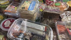 БЕСПЛАТНАЯ ЕДА И ПОДАРКИ НА ПРАЗДНИКИ В АМЕРИКЕ.