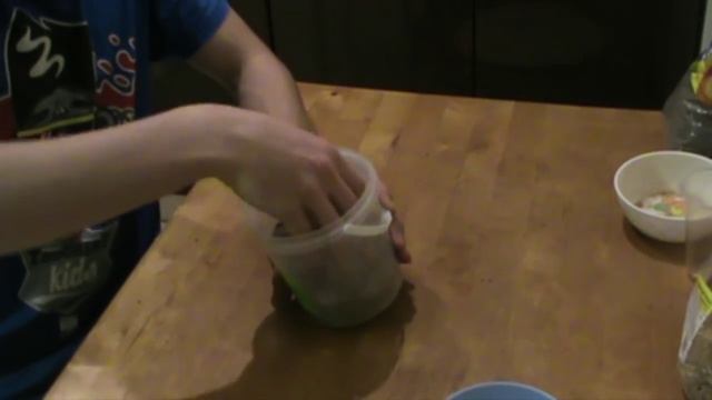 Бюджетная зимняя прикормка для плотвы,леща ,подлещика ,окуня своими руками смотреть онлайн