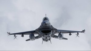 Крушение F-16, будущее Борреля и триколор над «Котляковской»: главные новости вокруг Украины