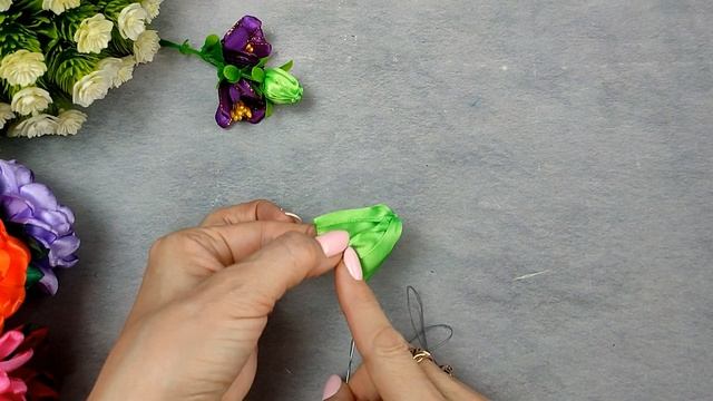 Цветы из лент Композиция в плетеной корзинке своими руками Легко и просто Мастер класс\Master diy