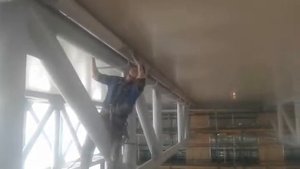 Покраска труднодоступных мест в аэропорту Домодедово.