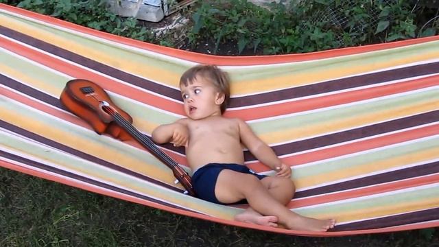 Ребенок год и 10 мес песенка про Люду смотреть онлайн