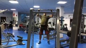 Александр Емельяненко подтягивания