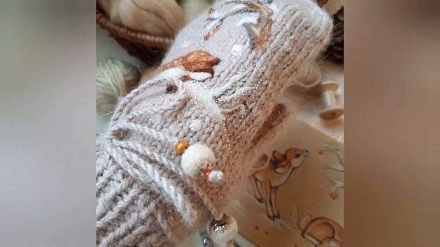 Варежки ручной работы с рисунком из шерсти ?