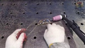 Various causes of foreign substances when TIG welding pipe