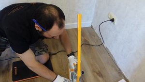 Как установить плинтус Dollken Часть 2