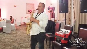 Instrumental Saxofon si Vioara, Lantul Amintirilor Melodie Petrecere - Formatia Boboceii din Bacau