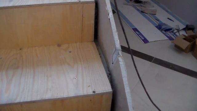 Анонс - облицовка 20-мм мебельными щитами бетонной лестницы смотреть онлайн