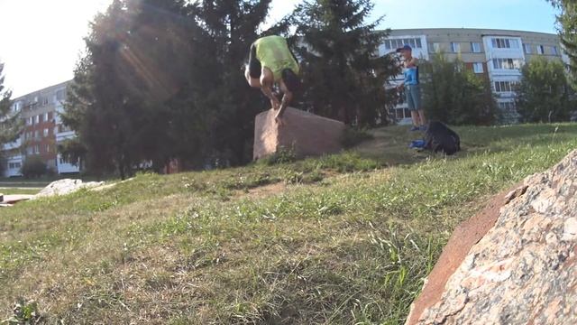 ПАРКУР С БРАТОМ | ОБУЧАЮ ПАРКУРУ С НУЛЯ | МАЙК (ДИМА) И АРСЕНИЙ смотреть онлайн