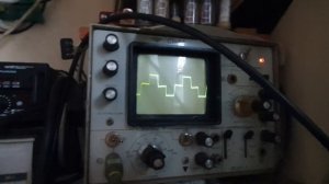 Какую форму тока выдает ИБП APC Back-UPS RS-500?
