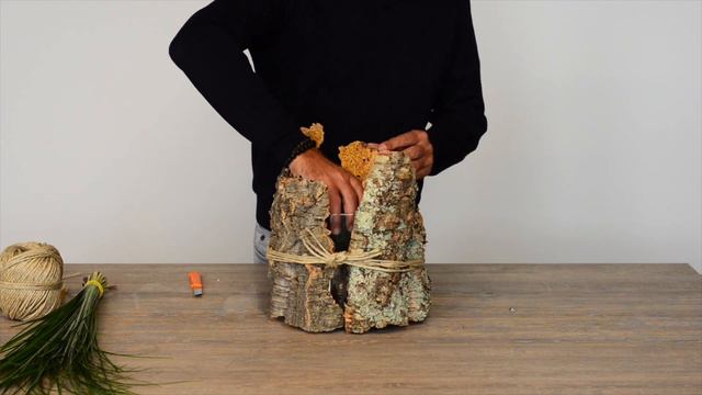 How to Make a Cymbidium Arrangement in One Minute | Flower Circus 13+ смотреть онлайн