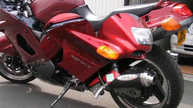 Kawasaki ZZR1100 смотреть онлайн