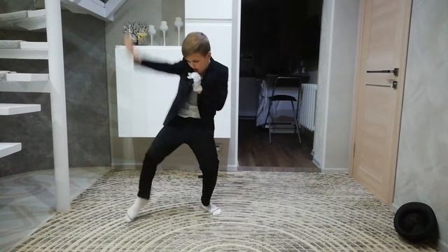 Майкл Джексон Billie Jean. (в моем исполнении) смотреть онлайн