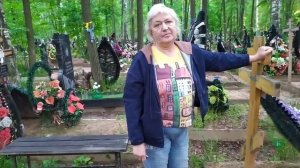 Свечи на кладбище