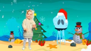 Новогодний танец Санта Бейби шарк от Стасика и Кати