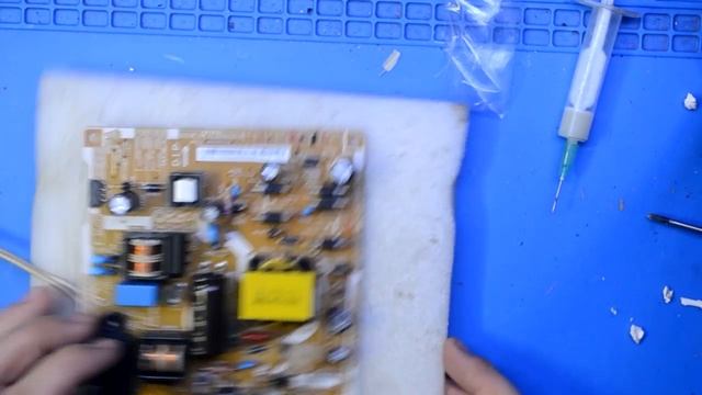 Samsung T22B350EW не включается смотреть онлайн