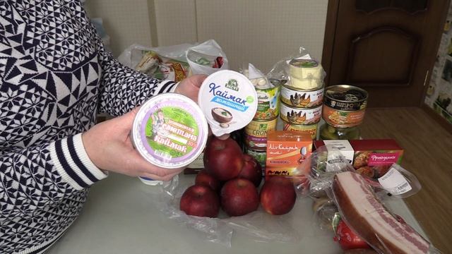 Цены в Кыргызстане. Распаковка продуктовой сумки из магазина " Глобус" в Бишкеке. смотреть онлайн