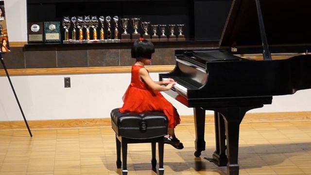 RMA Student Megan Zhang Performs Pete, The Repeat Bird by Faber