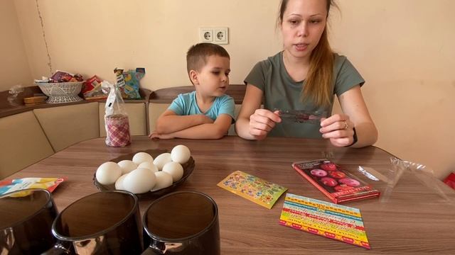 Vlog Готовимся к Пасхе! Красим яйца, печем куличи! 18.04.2020