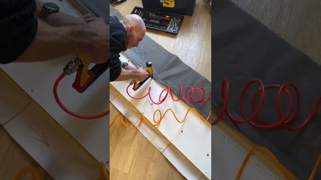 Перетяжка изголовья кровати #изготовлениемебели #перетяжкамебели #новосибирск #сделайсам