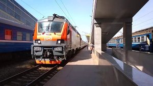 Прибытие скорого поезда № 14 Берлин - Москва на станцию Минск-Пасс.